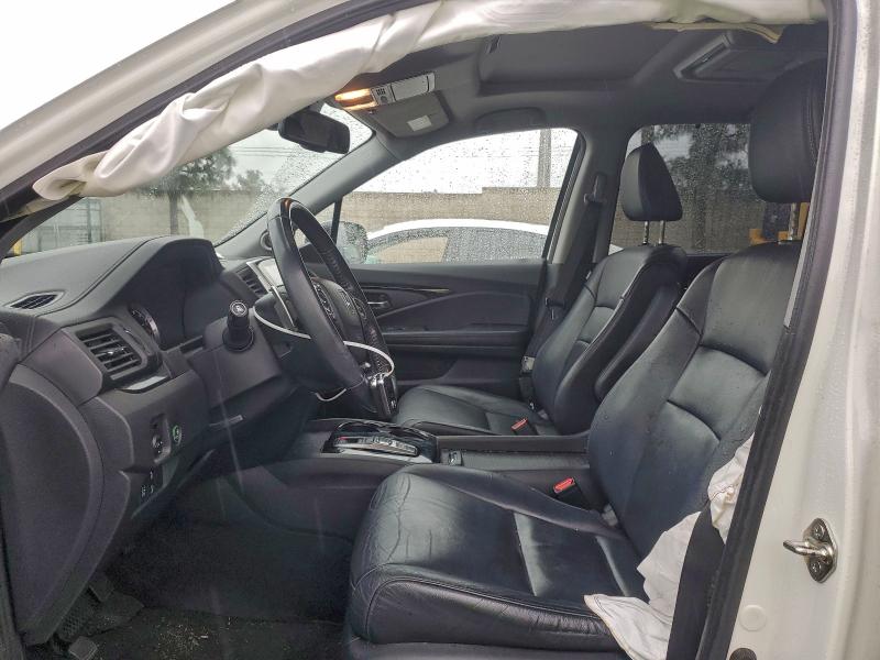 Photo 7 from auction – 2017 HONDA PILOT TOUR with VIN 5FNYF6H98HB054196