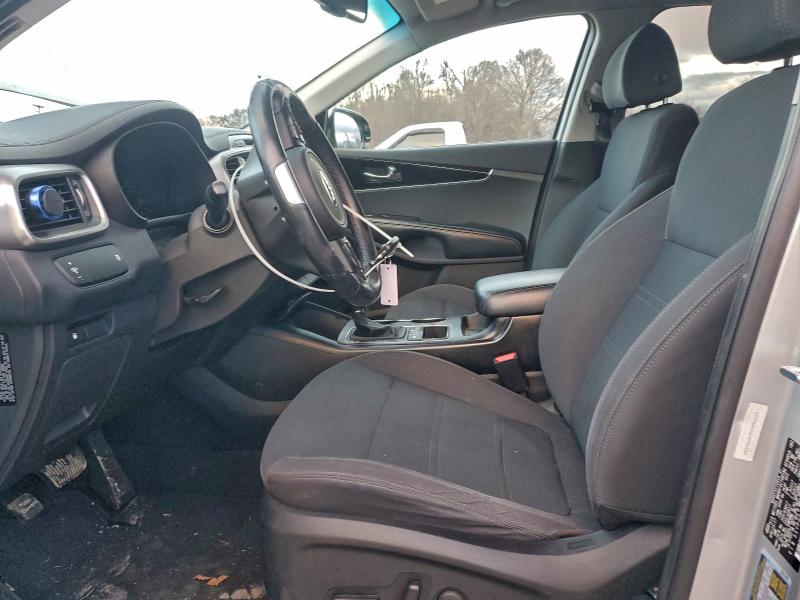 Photo 7 from auction – 2018 KIA SORENTO LX with VIN 5XYPGDA36JG346558