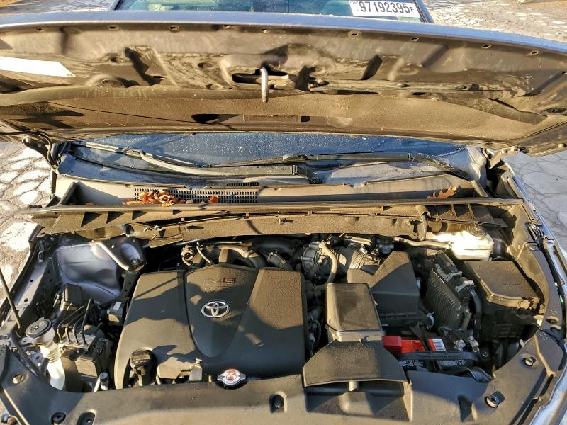 Photo 12 from auction – 2018 TOYOTA HIGHLANDER with VIN 5TDJZRFH9JS550937