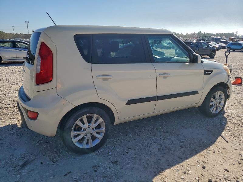 Photo 3 from auction – 2013 KIA SOUL with VIN KNDJT2A54D7545441