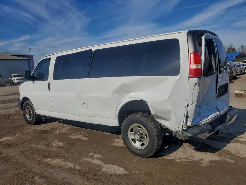 Photo 2 from auction – 2016 CHEVROLET EXPRESS G3 with VIN 1GAZGPFG4G1216480