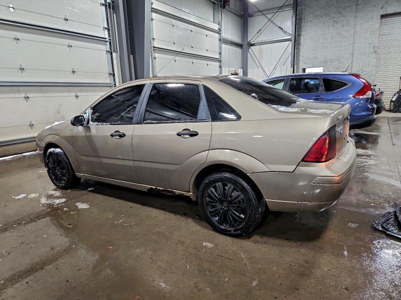 Photo 2 from auction – 2005 FORD FOCUS ZX4 with VIN 1FAFP34N15W196327
