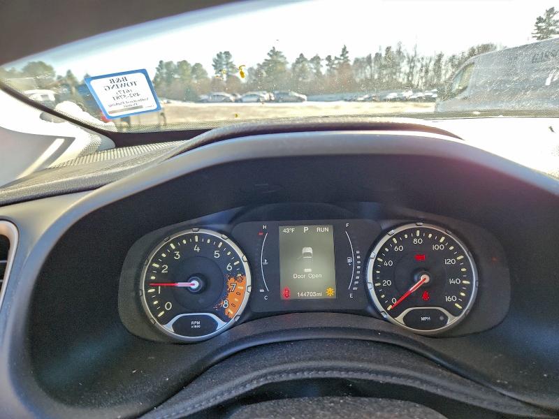 Photo 9 from auction – 2017 JEEP RENEGADE S with VIN ZACCJBAB5HPF45218
