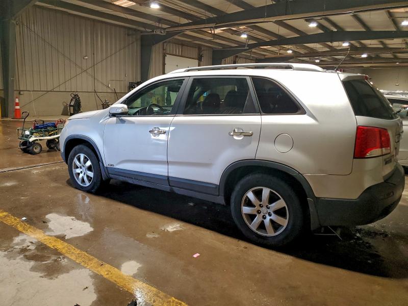 Photo 2 from auction – 2011 KIA SORENTO BA with VIN 5XYKTCA18BG187414