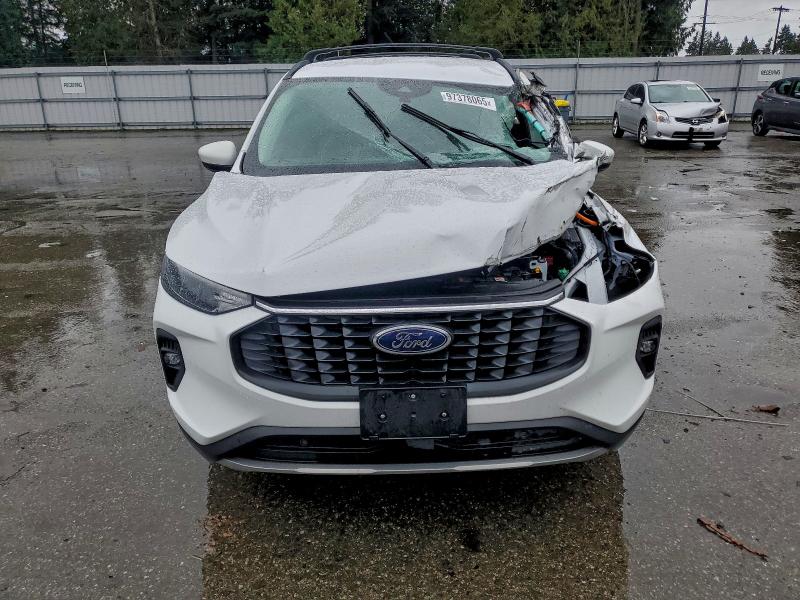 Photo 5 from auction – 2023 FORD ESCAPE with VIN 1FMCU0E1XPUA48610