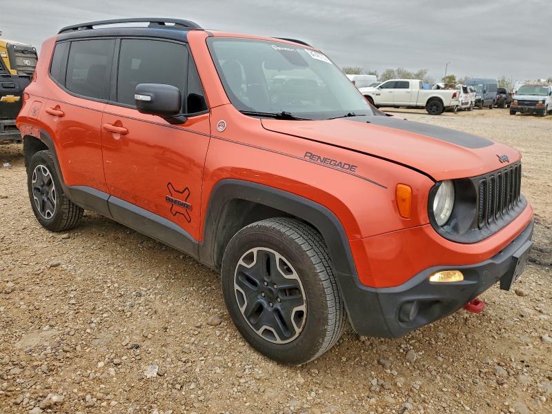 Photo 4 from auction – 2017 JEEP RENEGADE with VIN ZACCJBCB6HPF76085