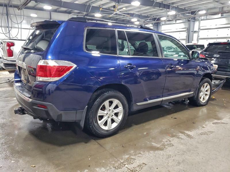 Photo 3 from auction – 2013 TOYOTA HIGHLANDER with VIN 5TDBK3EH4DS196529