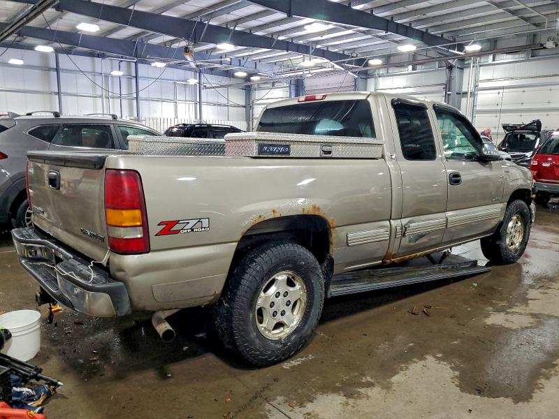 Photo 3 from auction – 2002 CHEVROLET SILVERADO with VIN 2GCEK19T721243301