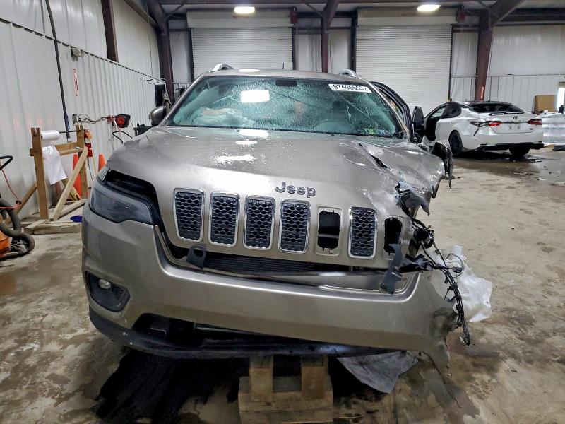 Photo 5 from auction – 2019 JEEP CHEROKEE L with VIN 1C4PJMLBXKD212805