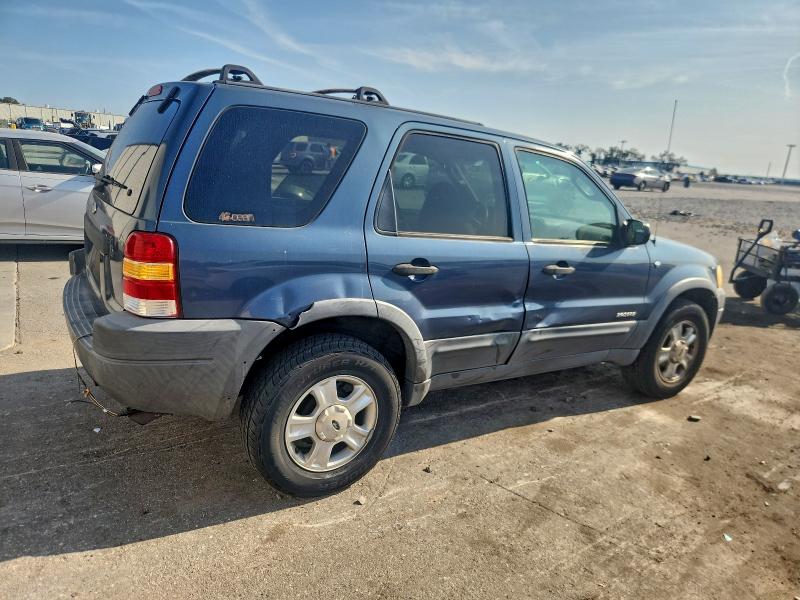 Photo 3 from auction – 2001 FORD ESCAPE XLT with VIN 1FMYU03121KC39322