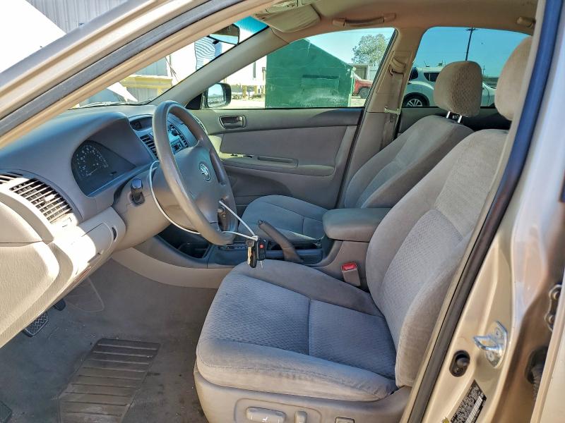 Photo 7 from auction – 2004 TOYOTA CAMRY LE with VIN 4T1BE32K74U932250