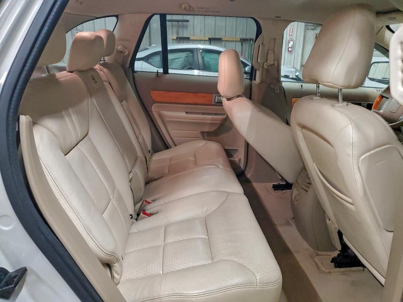 Photo 11 from auction – 2007 LINCOLN MKX with VIN 2LMDU88C27BJ11564