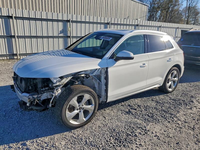 AUDI Q5 PRESTIG 2022 with VIN WA1FAAFY8N2052735 - Photo from auction
