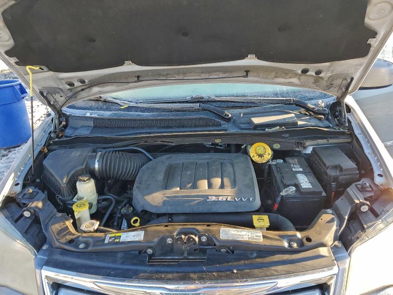 Photo 12 from auction – 2013 CHRYSLER TOWN & COU with VIN 2C4RC1BG7DR793114