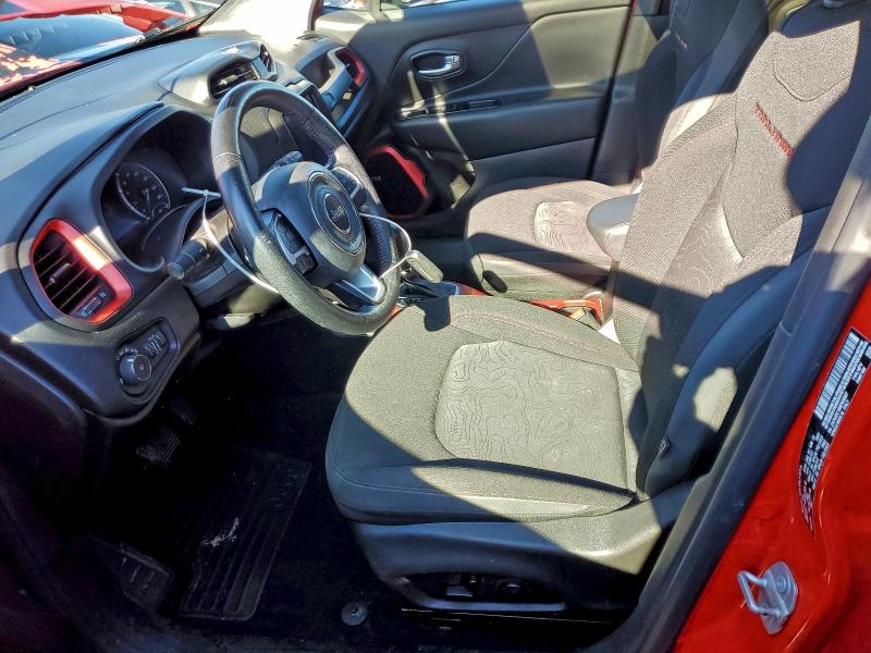 Photo 7 from auction – 2021 JEEP RENEGADE with VIN ZACNJDC10MPN35857