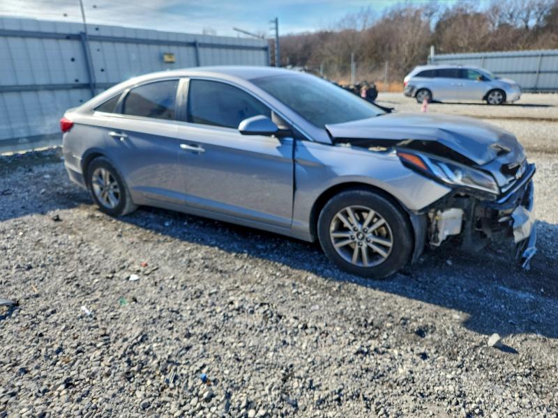 Photo 4 from auction – 2016 HYUNDAI SONATA SE with VIN 5NPE24AF5GH298942