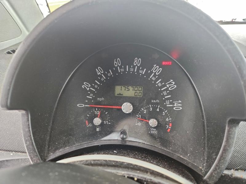 Photo 9 from auction – 2000 VOLKSWAGEN NEW BEETLE with VIN 3VWCC21C2YM483912