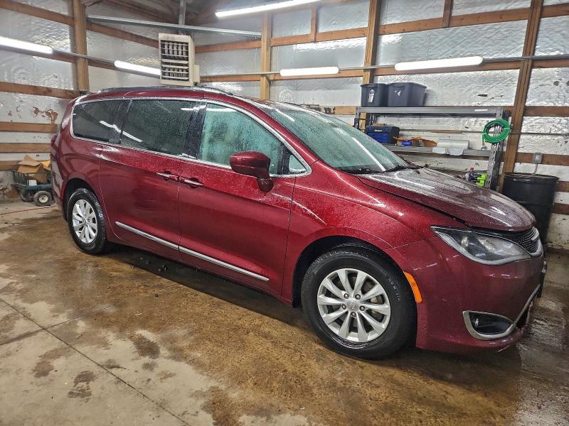 Photo 4 from auction – 2018 CHRYSLER PACIFICA T with VIN 2C4RC1EG6JR322563