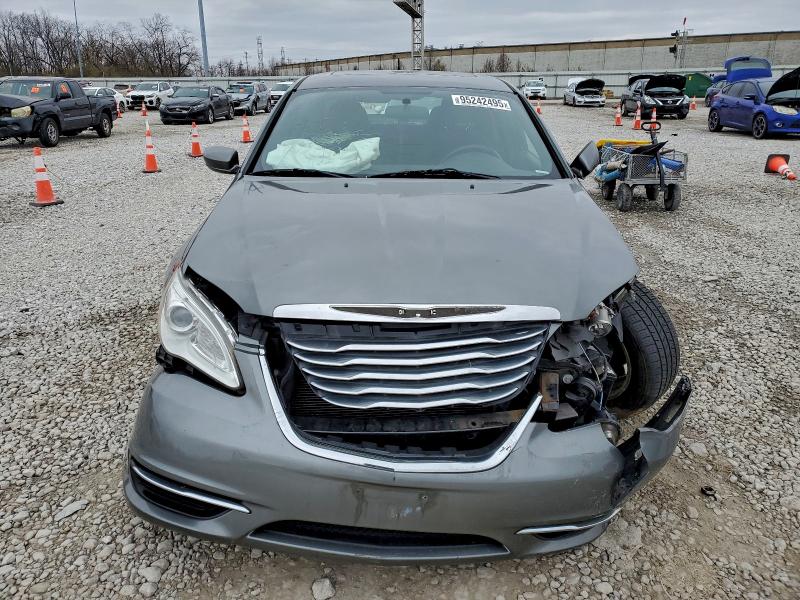 Photo 5 from auction – 2013 CHRYSLER 200 TOURIN with VIN 1C3CCBBB8DN514125