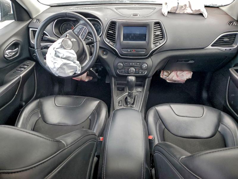 Photo 8 from auction – 2019 JEEP CHEROKEE with VIN 1C4PJLLB1KD264432