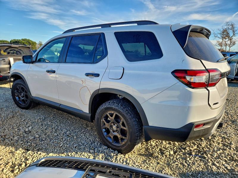 Photo 2 from auction – 2025 HONDA PILOT TRAI with VIN 5FNYG1H62SB008392