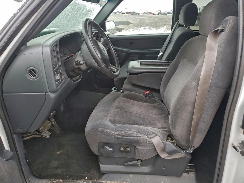 Photo 7 from auction – 2002 CHEVROLET SILVERADO with VIN 2GCEC19TX21164430