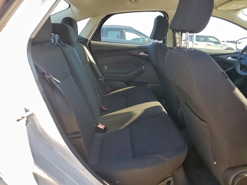 Photo 10 from auction – 2015 FORD FOCUS SE with VIN 1FADP3F29FL233668