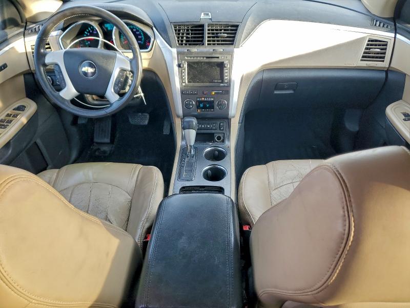Photo 8 from auction – 2011 CHEVROLET TRAVERSE L with VIN 1GNKRLED0BJ173100