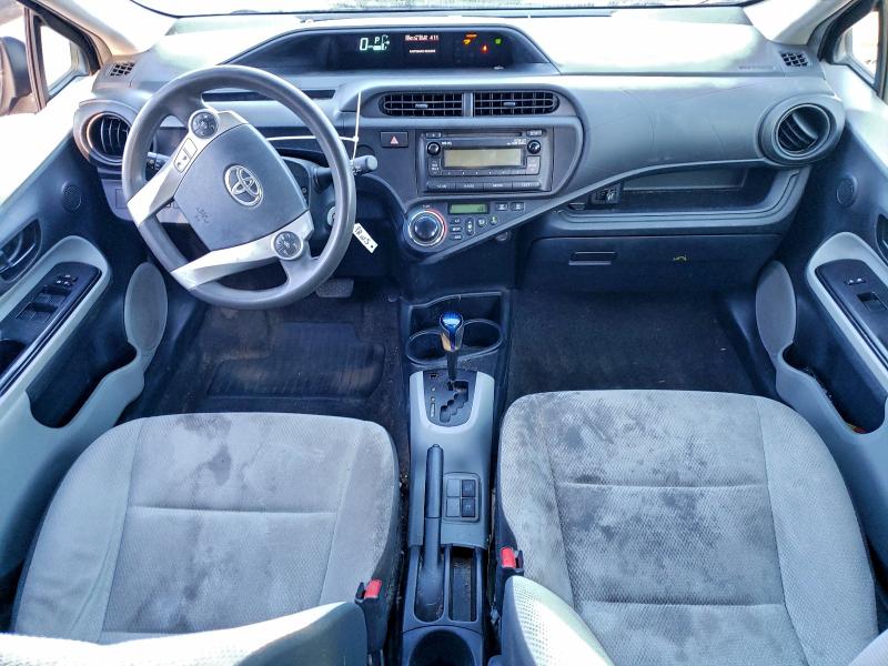 Photo 8 from auction – 2014 TOYOTA PRIUS C with VIN JTDKDTB33E1575412