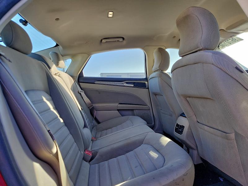 Photo 10 from auction – 2019 FORD FUSION SE with VIN 3FA6P0LU9KR243559