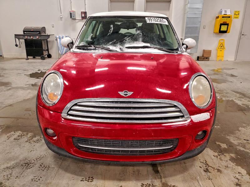 Photo 5 from auction – 2011 MINI COOPER with VIN WMWSU3C56BT094180