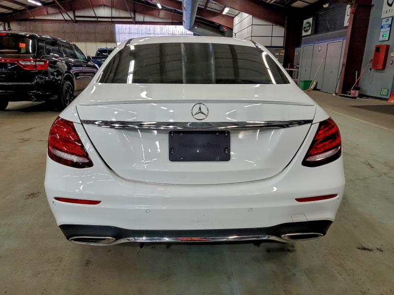Photo 6 from auction – 2018 MERCEDES-BENZ E 300 with VIN WDDZF4JB3JA333906