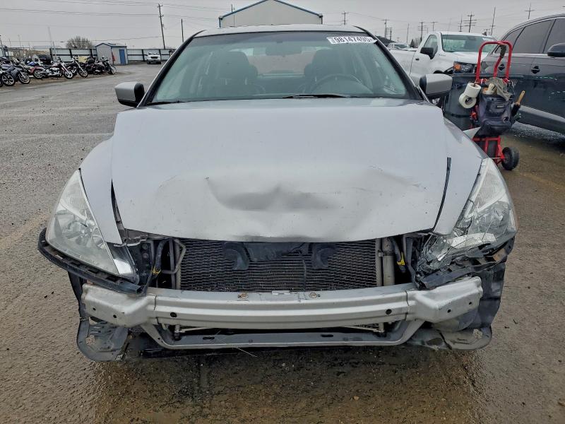 Photo 5 from auction – 2005 HONDA ACCORD with VIN 1HGCM56885A065631