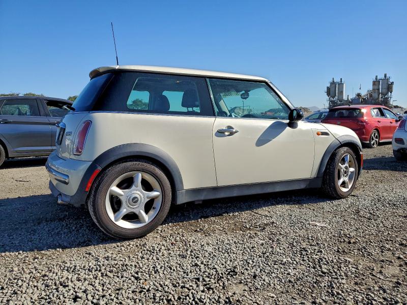Photo 3 from auction – 2003 MINI COOPER with VIN WMWRC33473TE18119