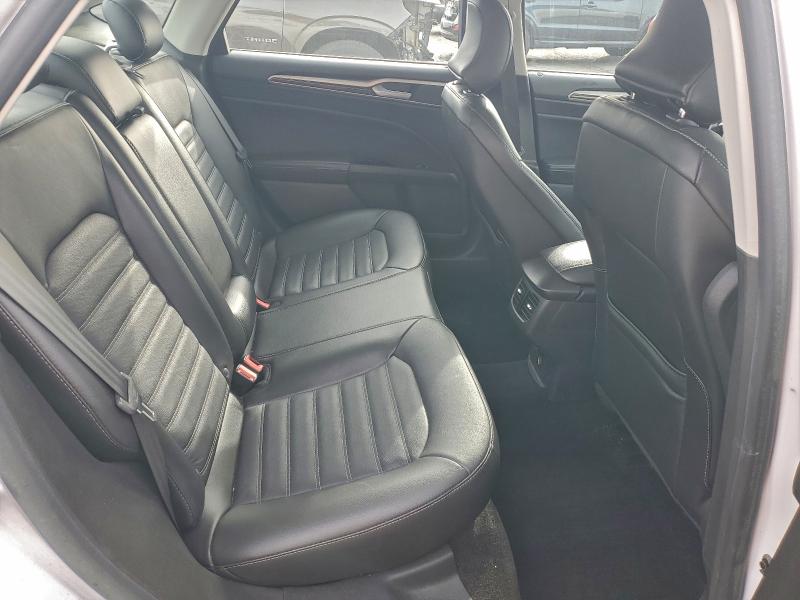 Photo 10 from auction – 2016 FORD FUSION SE with VIN 3FA6P0H91GR210292