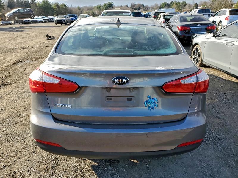 Photo 6 from auction – 2016 KIA FORTE LX with VIN KNAFX4A67G5437875