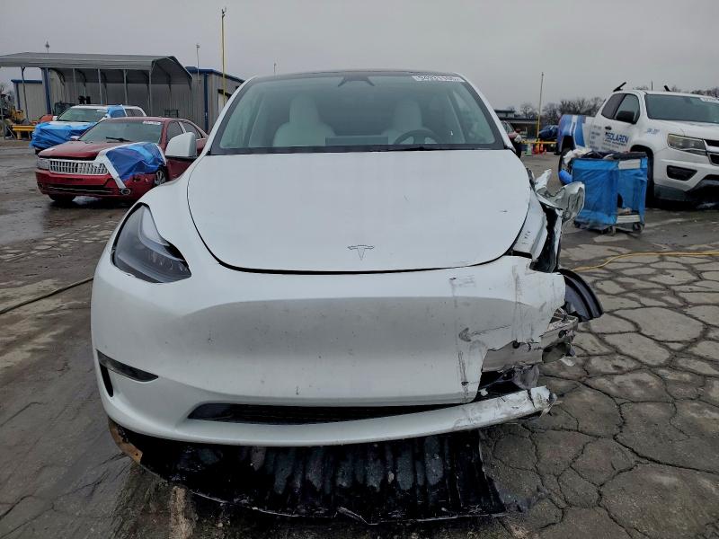 Photo 5 from auction – 2025 TESLA MODEL Y with VIN 7SAYGDEE5SA350321