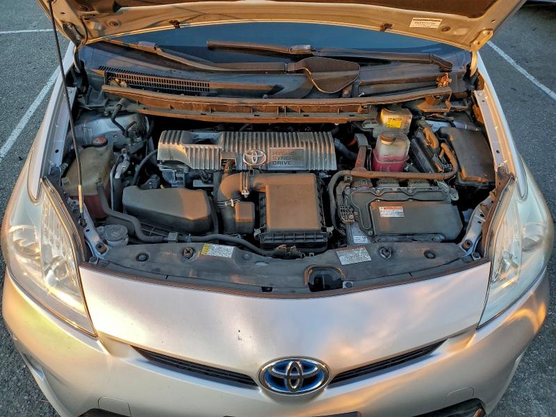 Photo 11 from auction – 2015 TOYOTA PRIUS with VIN JTDKN3DU0F0467260