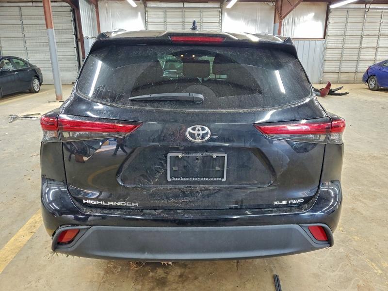Photo 6 from auction – 2022 TOYOTA HIGHLANDER with VIN 5TDGZRBH9NS228319