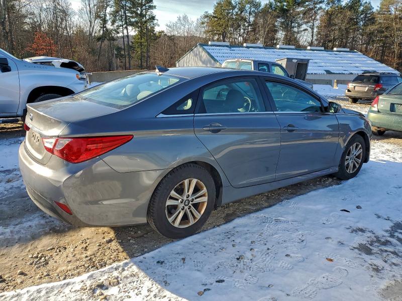 Photo 3 from auction – 2014 HYUNDAI SONATA GLS with VIN 5NPEB4AC8EH910473