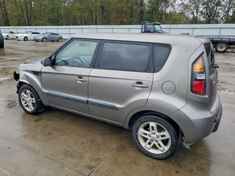 Photo 2 from auction – 2011 KIA SOUL + with VIN KNDJT2A2XB7341116
