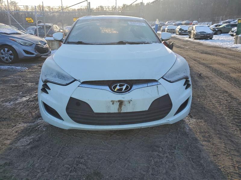 Photo 5 from auction – 2016 HYUNDAI VELOSTER with VIN KMHTC6AD1GU292345