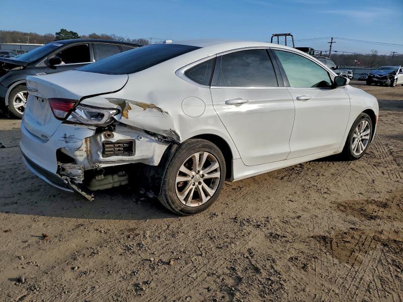 Photo 3 from auction – 2015 CHRYSLER 200 LIMITE with VIN 1C3CCCAB0FN611880