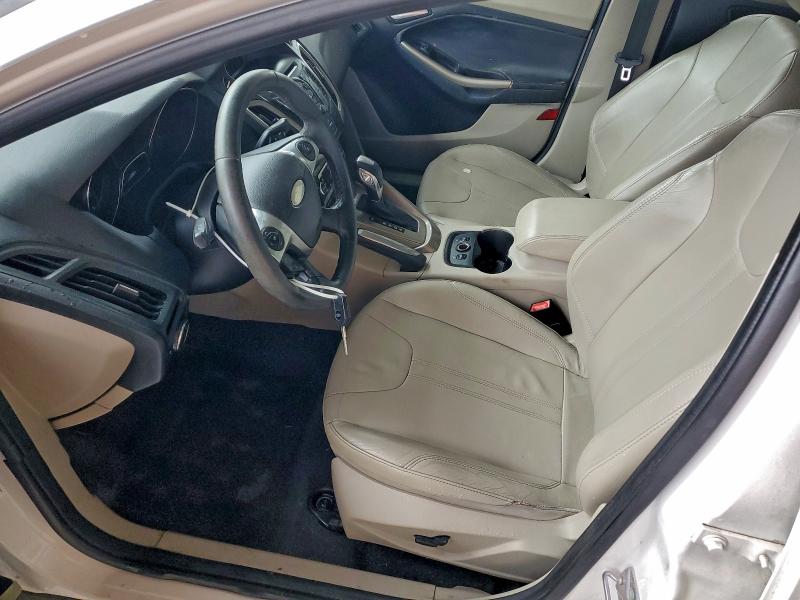 Foto 7 de la subasta – 2012 FORD FOCUS SEL con VIN 1FAHP3H28CL219562