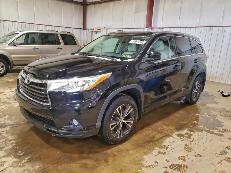 TOYOTA HIGHLANDER 2016 with VIN 5TDJKRFH3GS239923 - Photo from auction