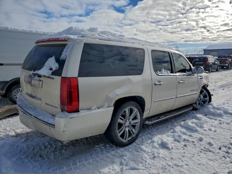 Photo 3 from auction – 2012 CADILLAC ESCALADE E with VIN 1GYS4HEF6CR285399