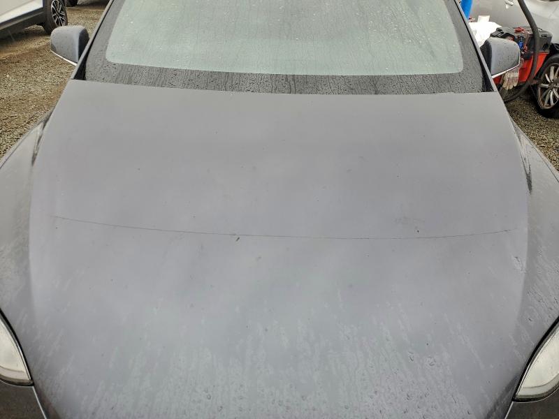 Photo 12 from auction – 2020 TESLA MODEL X with VIN 5YJXCAE27LF305667