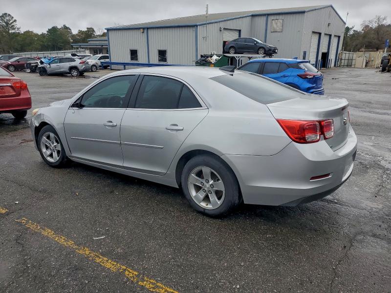Photo 2 from auction – 2015 CHEVROLET MALIBU with VIN 1G11B5SL8FF273074