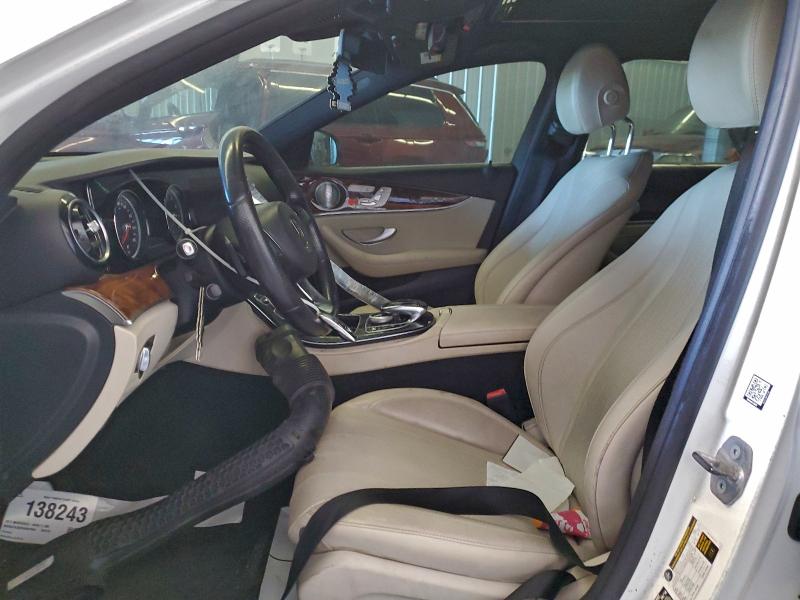 Photo 7 from auction – 2017 MERCEDES-BENZ E 300 with VIN WDDZF4JB2HA047944