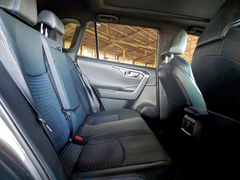 Photo 10 from auction – 2020 TOYOTA RAV4 XSE with VIN JTMEWRFV7LD538168